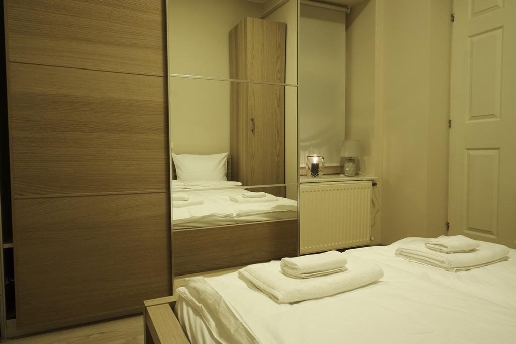 Karolyi Garden | Hostaid Apartment Budapest Luaran gambar